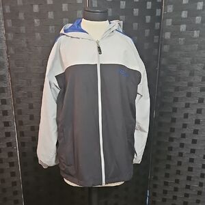 Carnival Cruise Lines Men's Black and Gray Hooded Jacket Size Medium